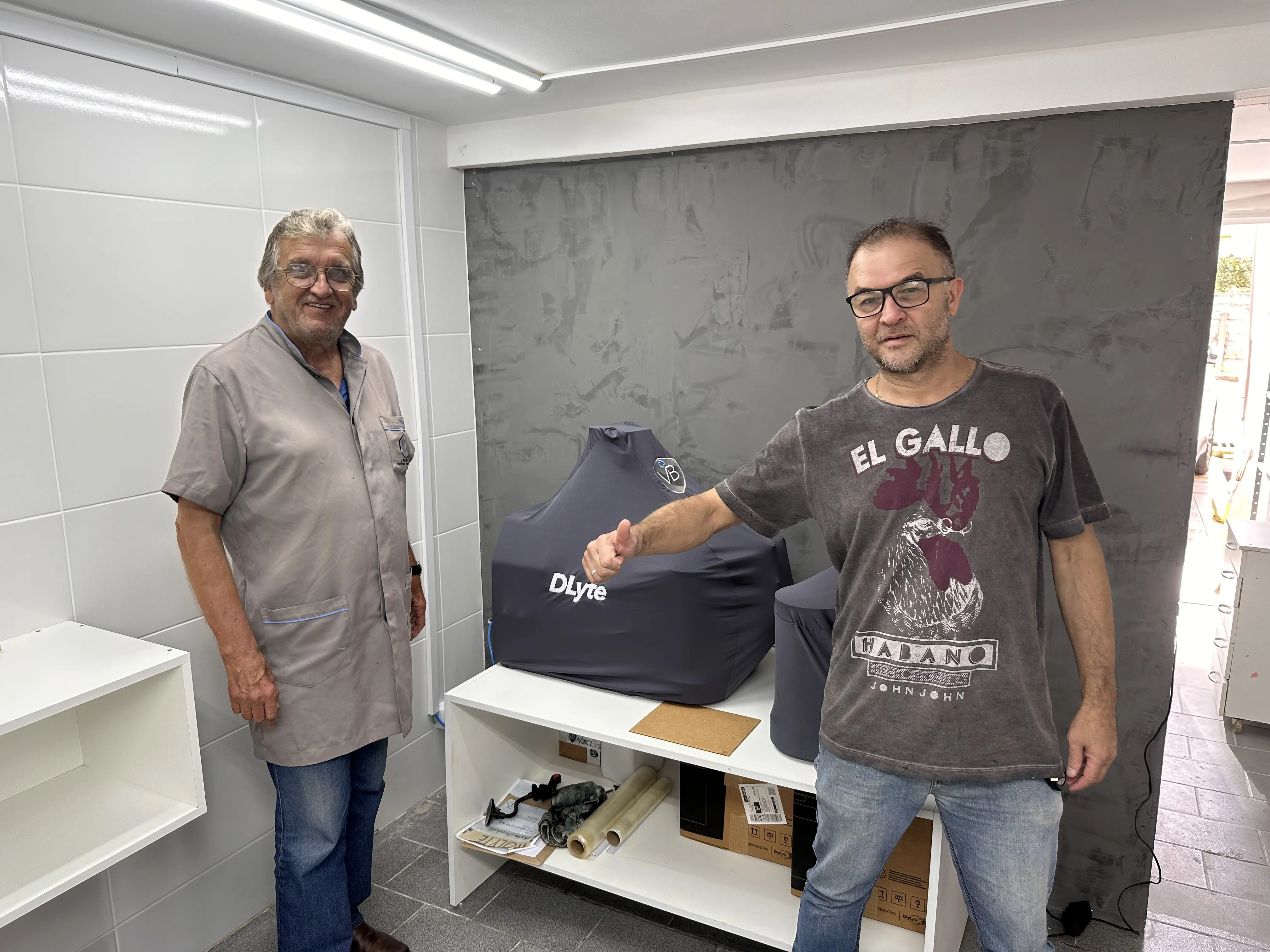 Venda real DLyte Mini para o laboratório PKO